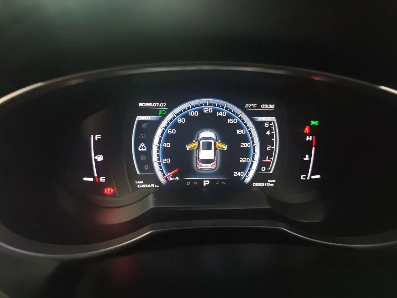 Geely Auto Emgrand X7 Sport 2016 1.8TD Automatic ZhiZun Version — миниатюра 11