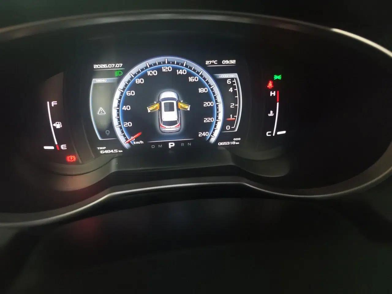 Geely Auto Emgrand X7 Sport 2016 1.8TD Automatic ZhiZun Version — миниатюра 12