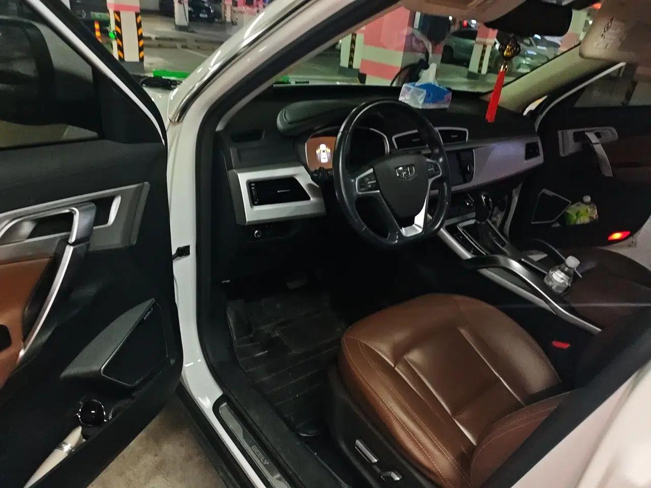 Geely Auto Emgrand X7 Sport 2016 1.8TD Automatic ZhiZun Version — миниатюра 16