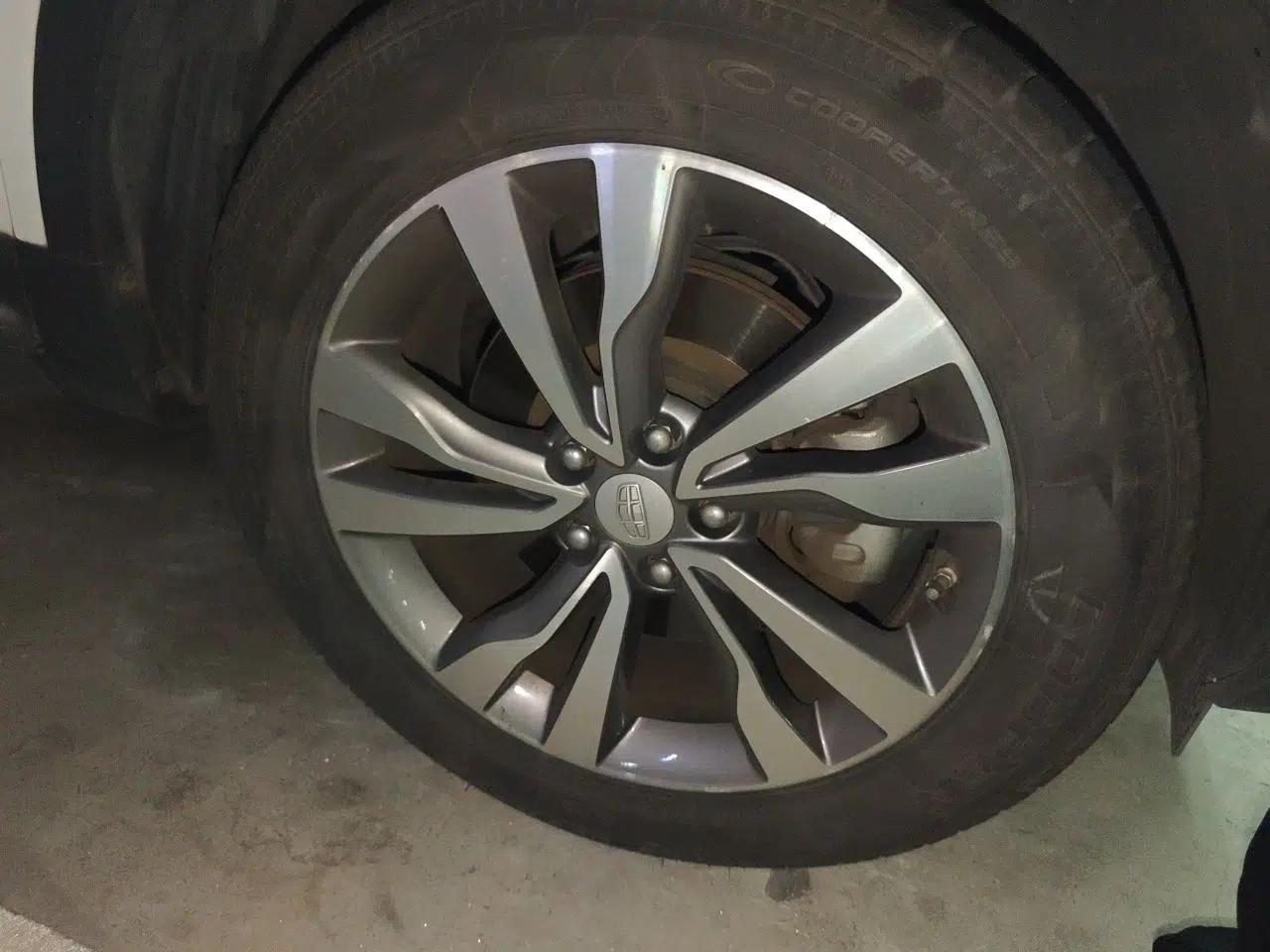 Geely Auto Emgrand X7 Sport 2016 1.8TD Automatic ZhiZun Version — миниатюра 8