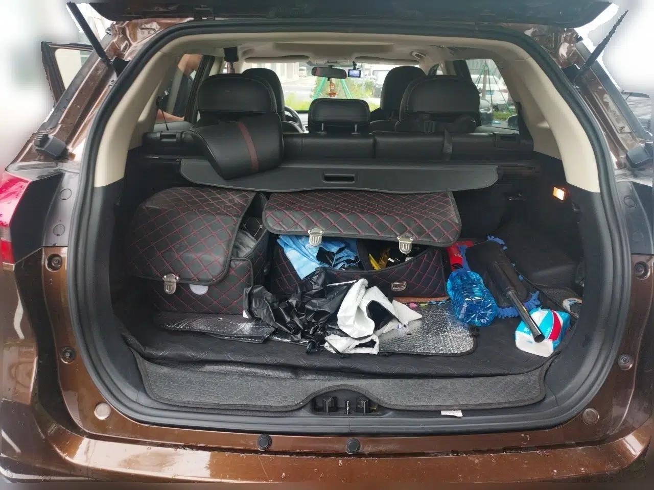 Geely Auto Emgrand X7 Sport 2016 1.8TD Automatic ZhiShang Model — миниатюра 19