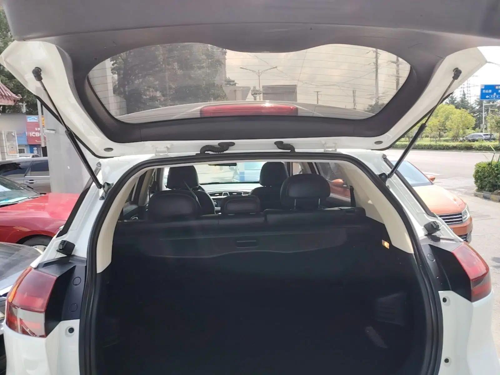 Geely Auto Emgrand X7 Sport 2020 1.8TD DCT Two-Wheel Drive Zhiya Model — миниатюра 22