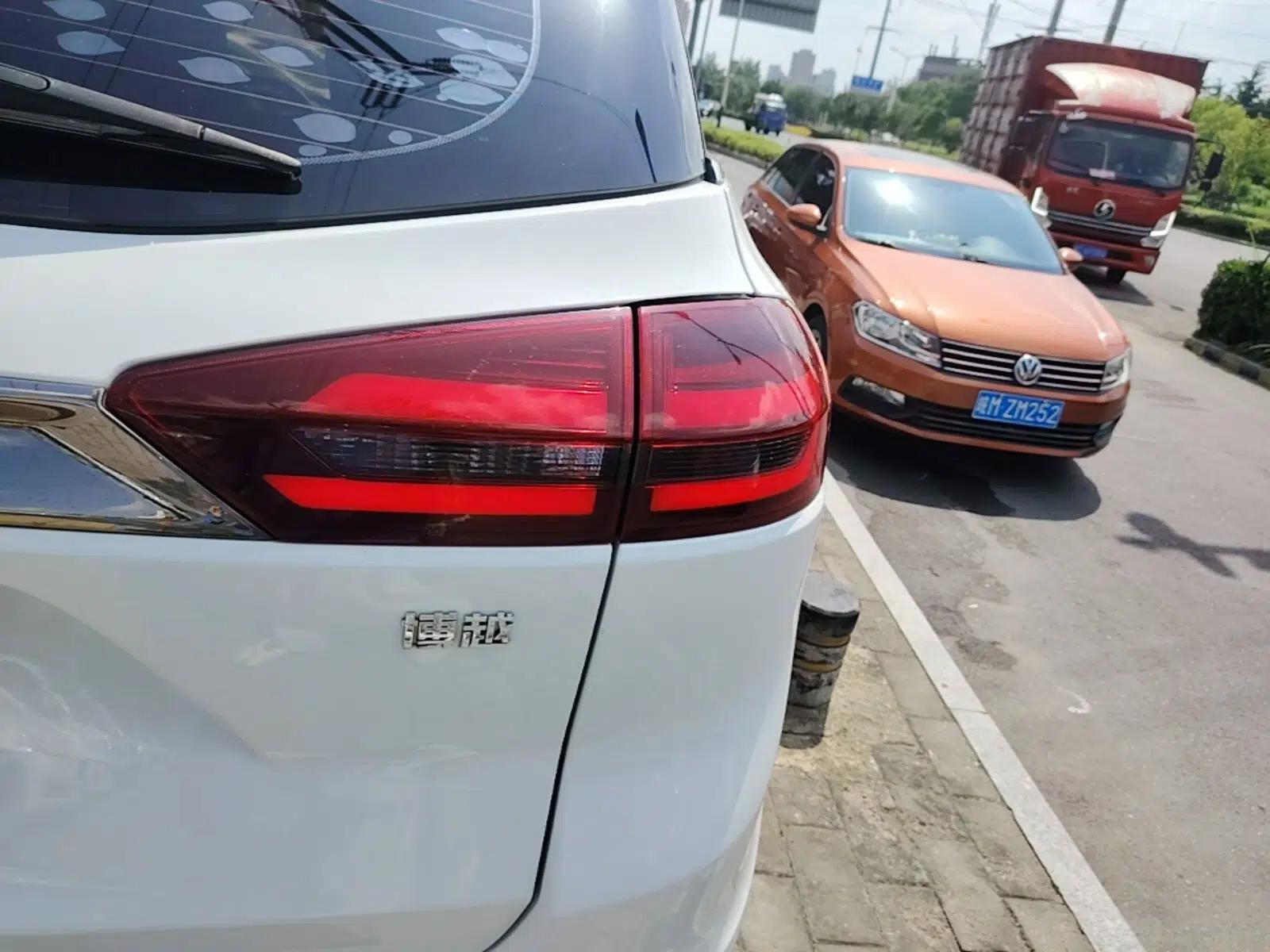 Geely Auto Emgrand X7 Sport 2020 1.8TD DCT Two-Wheel Drive Zhiya Model — миниатюра 9