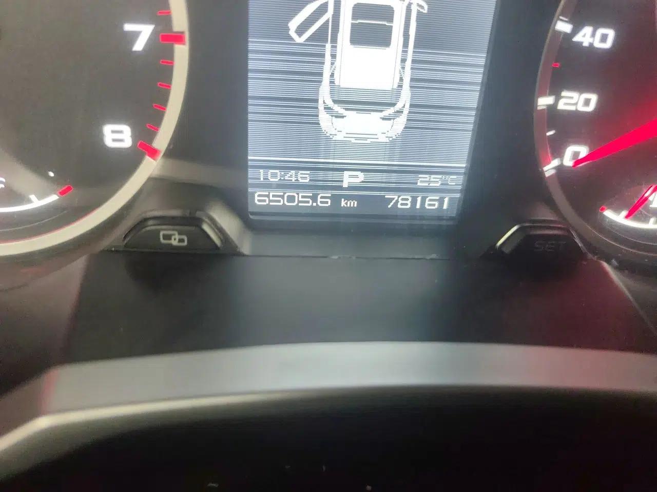 Geely Auto Emgrand X7 Sport 2016 1.8TD Automatic ZhiShang Model — миниатюра 12