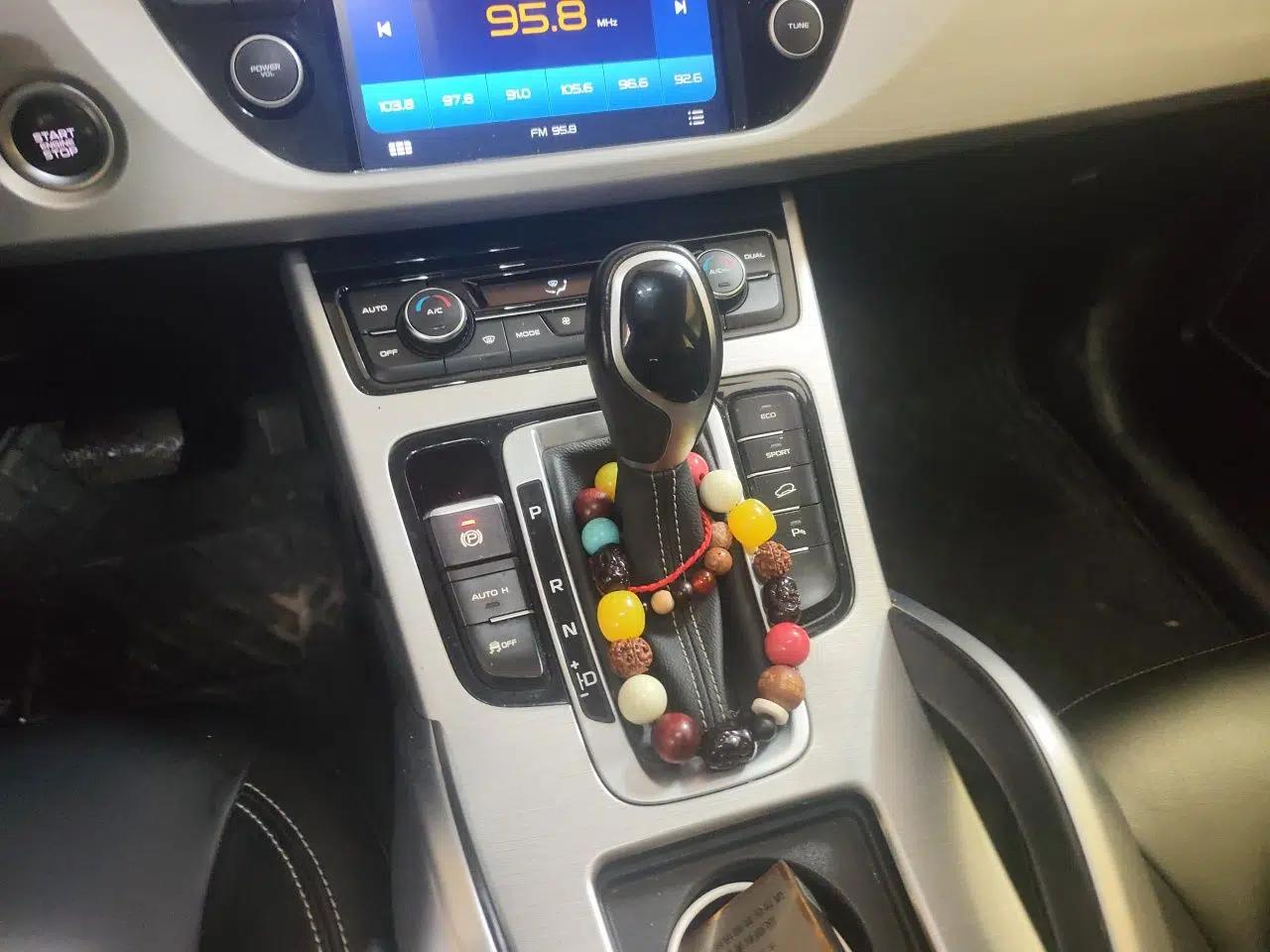Geely Auto Emgrand X7 Sport 2016 1.8TD Automatic ZhiShang Model — миниатюра 14