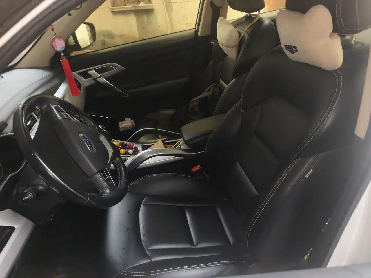 Geely Auto Emgrand X7 Sport 2016 1.8TD Automatic ZhiShang Model — миниатюра 15