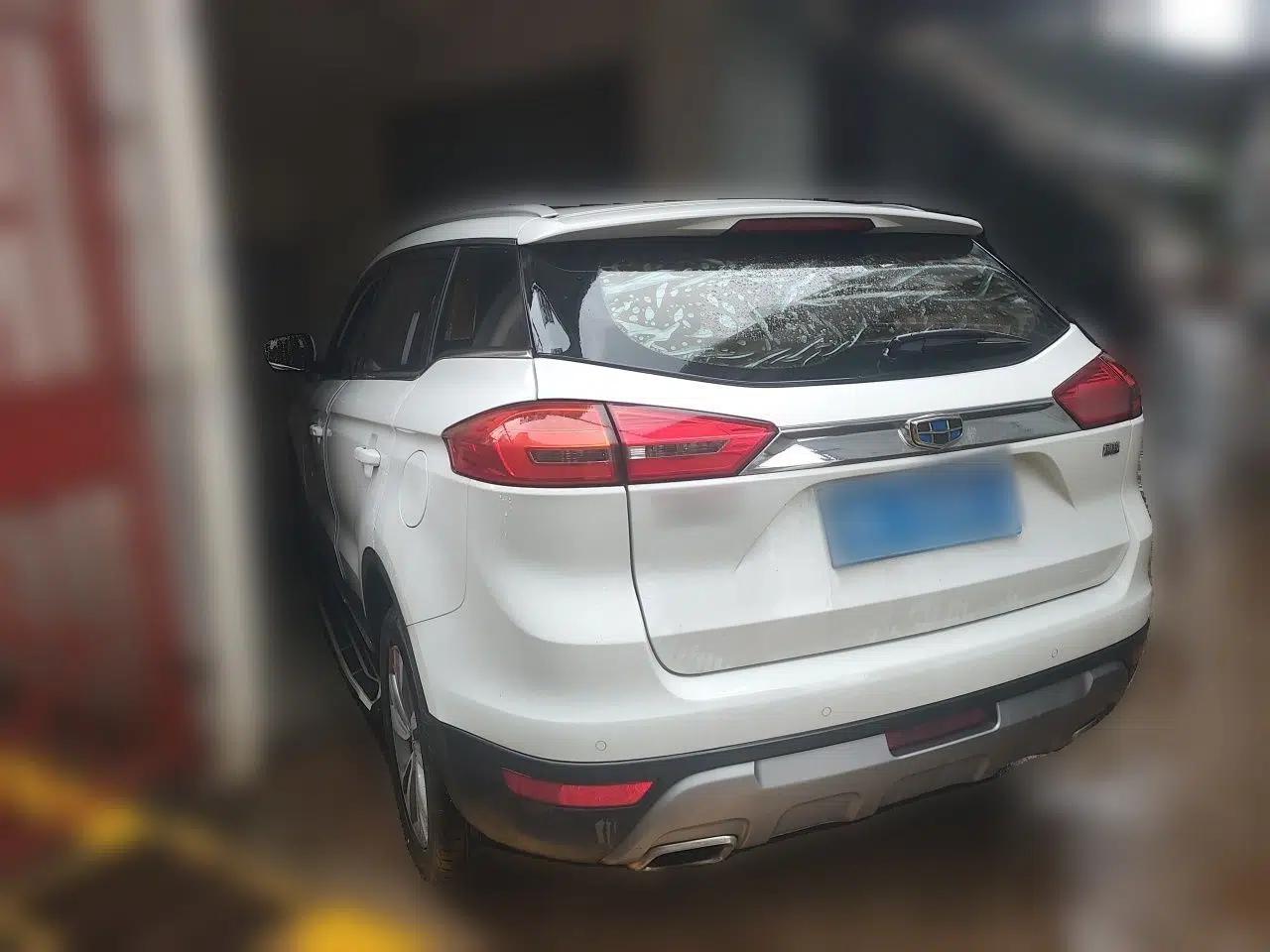 Geely Auto Emgrand X7 Sport 2016 1.8TD Automatic ZhiShang Model — миниатюра 4