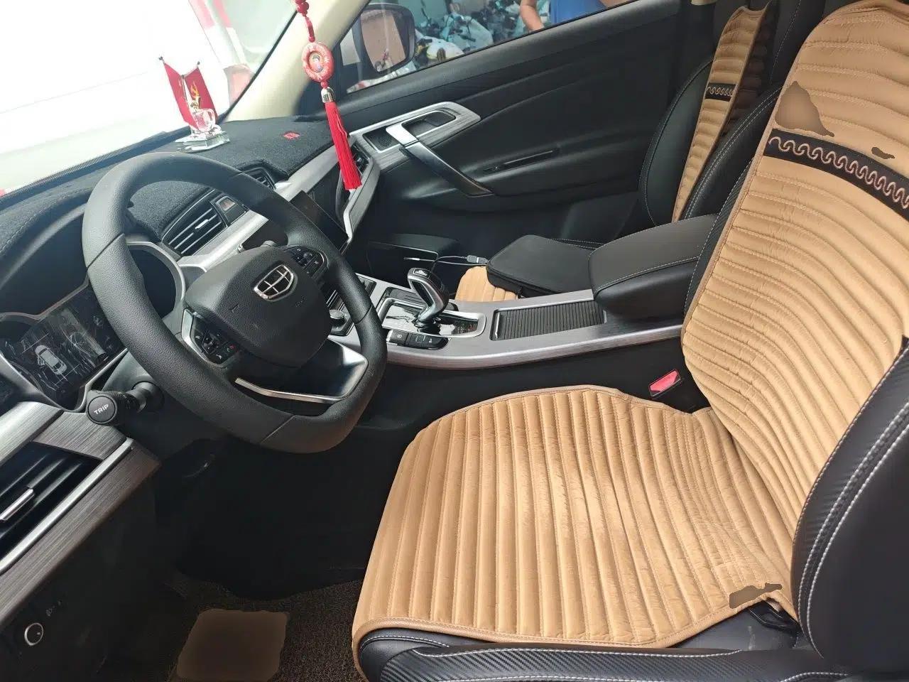 Geely Auto Emgrand X7 Sport 2021 Million Edition 1.8TD DCT Two-Wheel Drive Comfort Model — миниатюра 15