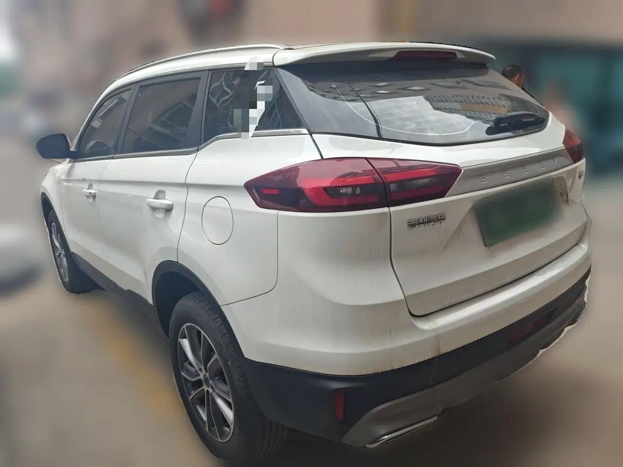 Geely Auto Emgrand X7 Sport 2021 Million Edition 1.8TD DCT Two-Wheel Drive Comfort Model — миниатюра 4
