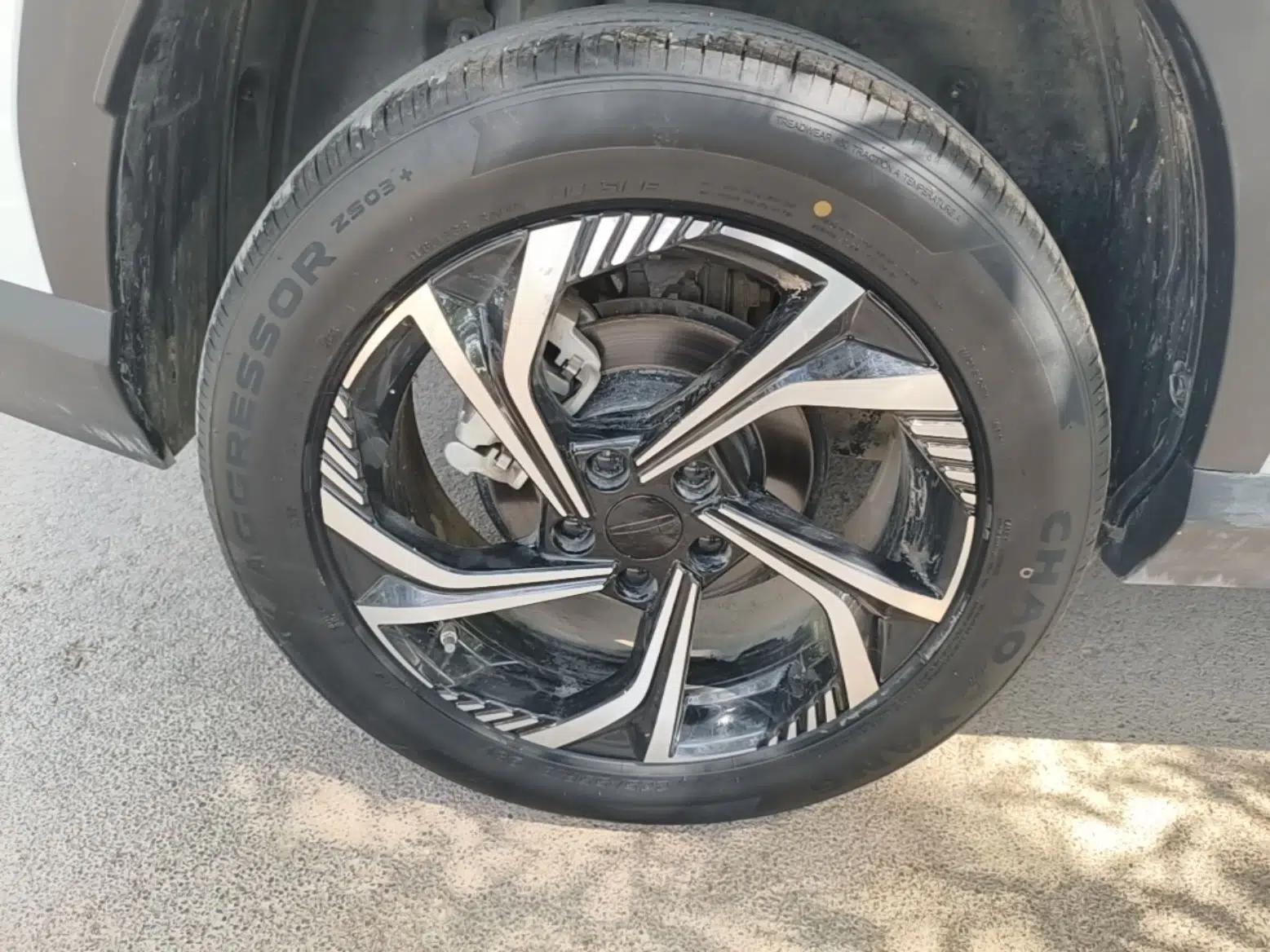 Geely Auto Emgrand X7 Sport 2023 Boyue COOL 1.5TD Smart Connect+ — миниатюра 16