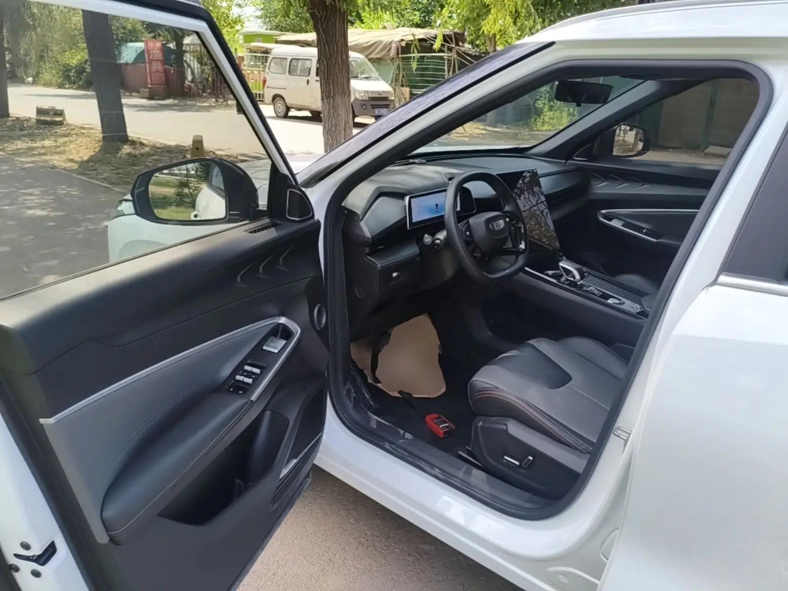 Geely Auto Emgrand X7 Sport 2023 Boyue COOL 1.5TD Smart Connect+ — миниатюра 23