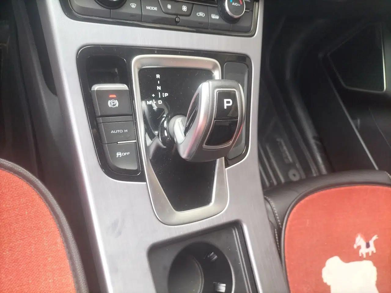 Geely Auto Emgrand X7 Sport 2021 Million Edition 1.8TD DCT Two-Wheel Drive Comfort Model — миниатюра 14
