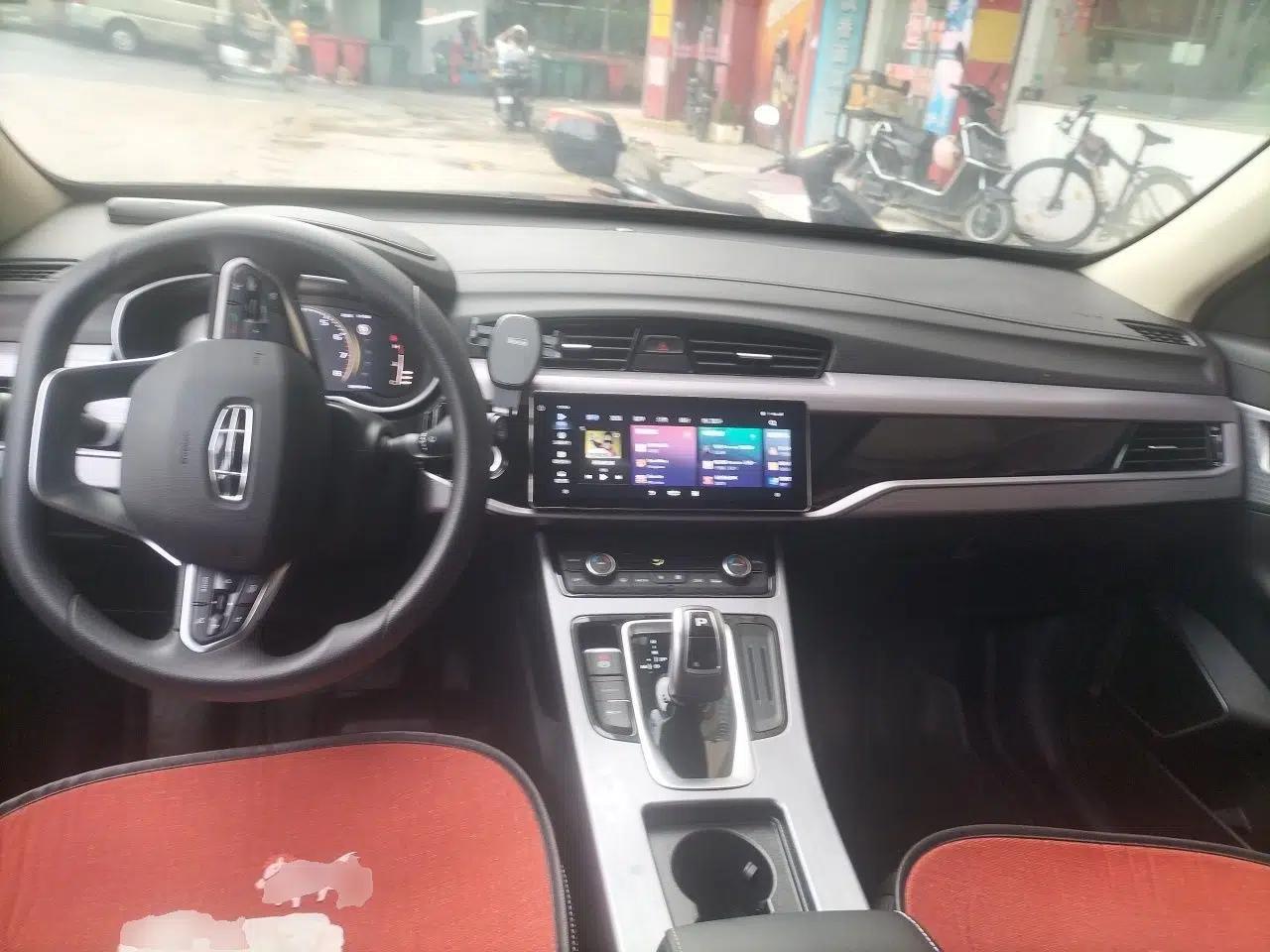 Geely Auto Emgrand X7 Sport 2021 Million Edition 1.8TD DCT Two-Wheel Drive Comfort Model — миниатюра 9