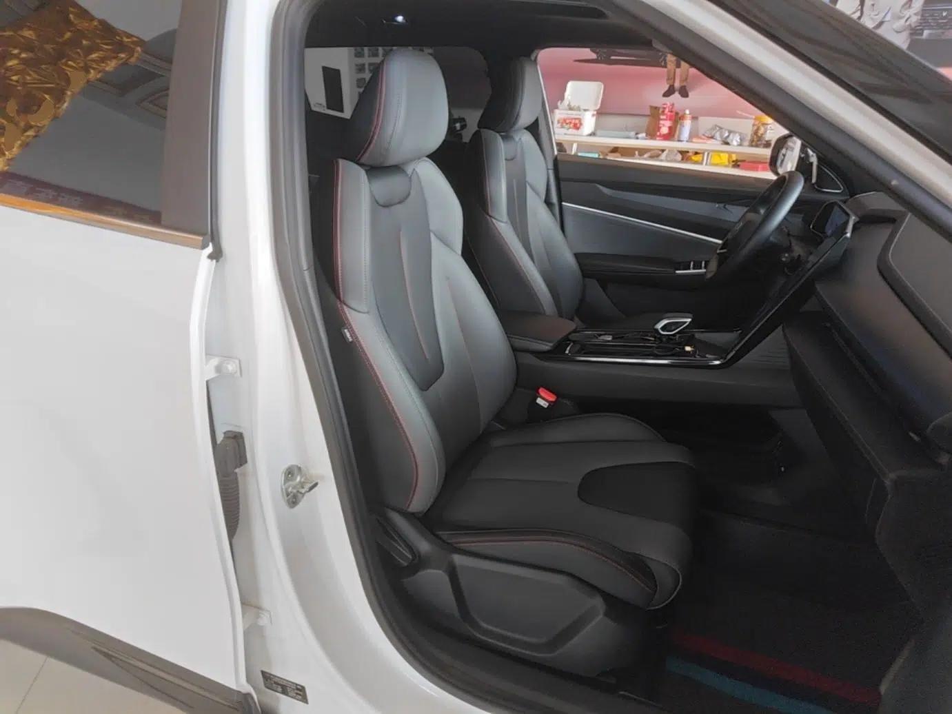 Geely Auto Emgrand X7 Sport 2023 Boyue COOL 1.5TD Smart Connectivity Model — миниатюра 19