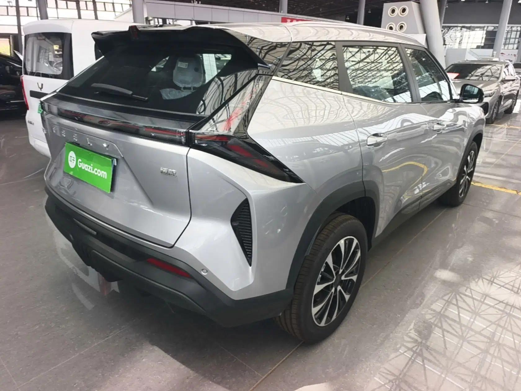Geely Auto Emgrand X7 Sport 2026 Model 1.5TD Aspirational — миниатюра 6