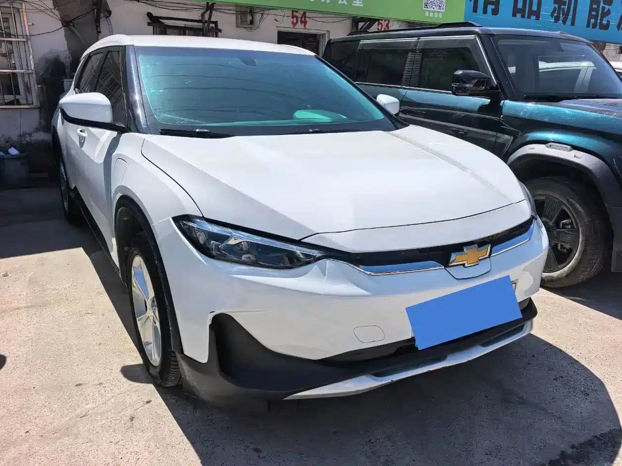 Chevrolet Menlo 2022 Galaxy Edition — миниатюра 3