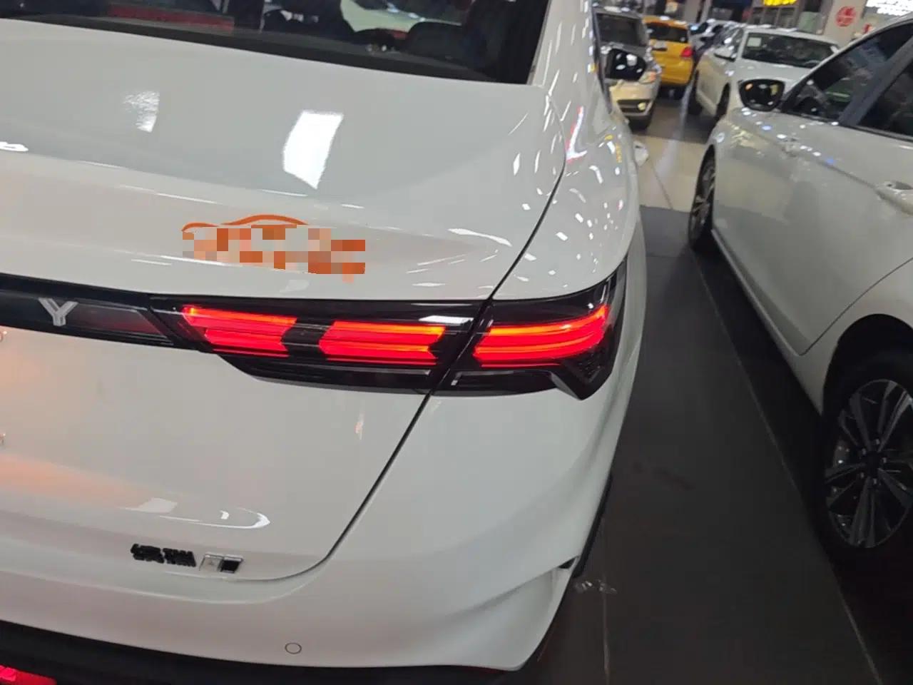 Geely Auto Binray 2022 Binrui COOL 1.5T DCT Electric Edition — миниатюра 9