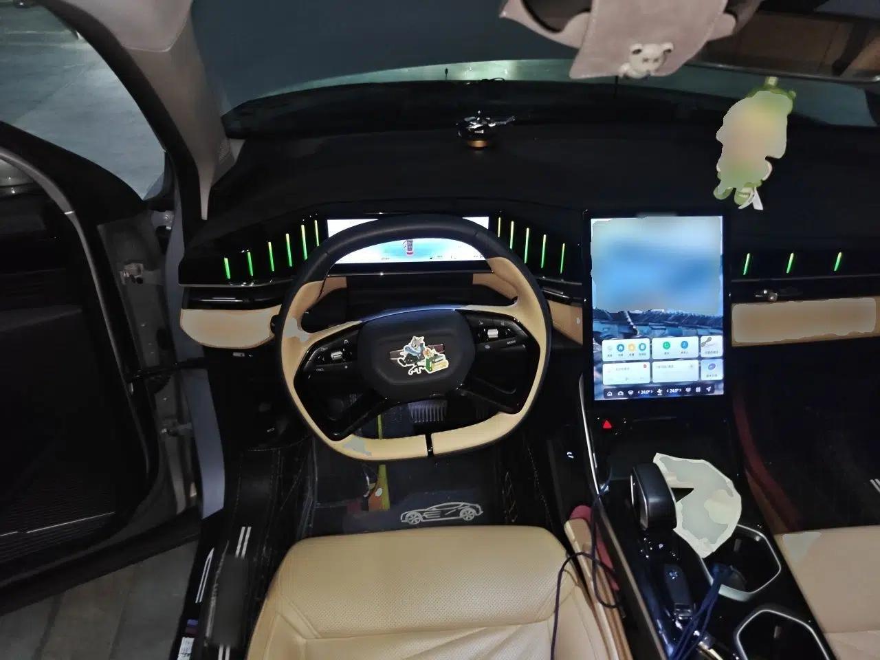 Geely Auto FX11 2024 1.5TD DCT Prestige Edition — миниатюра 10