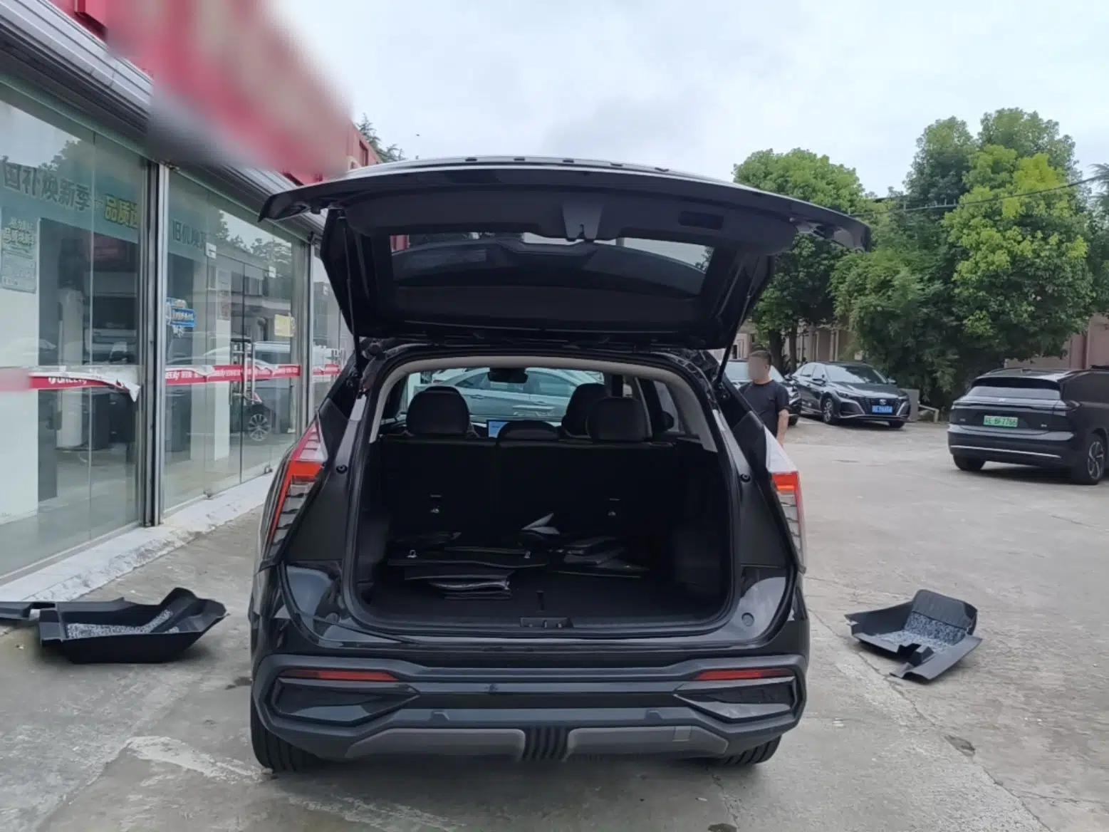 Geely Auto FX11 2023 1.5TD DCT Glory Edition — миниатюра 22