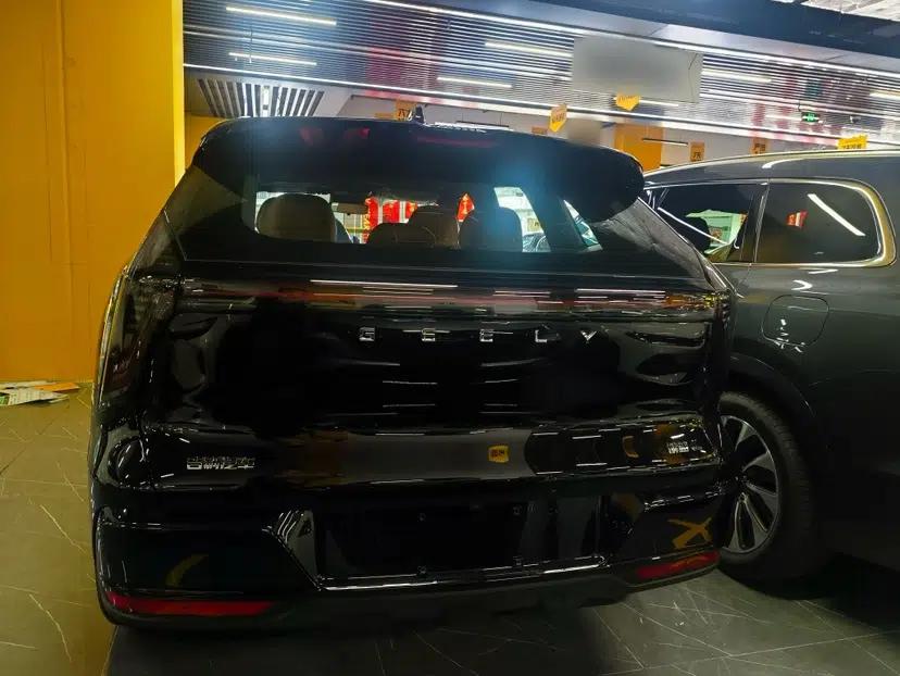 Geely Auto FX11 2025 4th Generation 1.5TD DCT - Shanhe — миниатюра 20