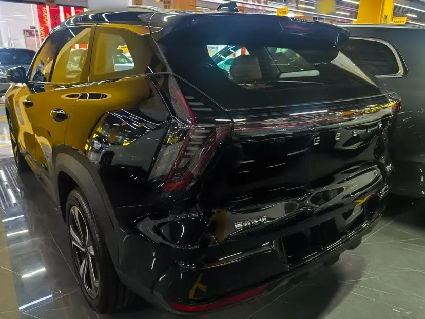 Geely Auto FX11 2025 4th Generation 1.5TD DCT - Shanhe — миниатюра 3