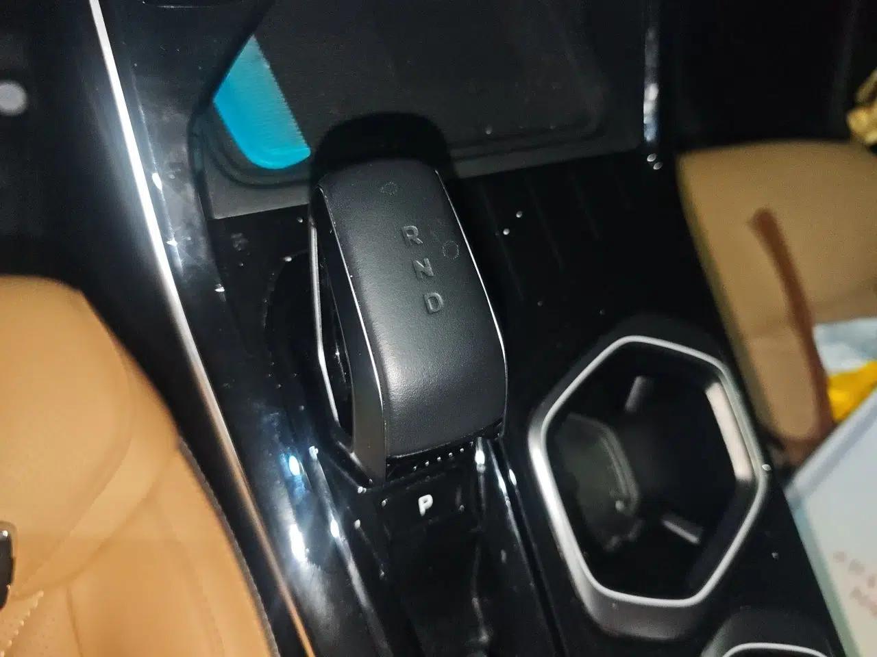 Geely Auto FX11 2023 1.5TD DCT Prestige Edition — миниатюра 14