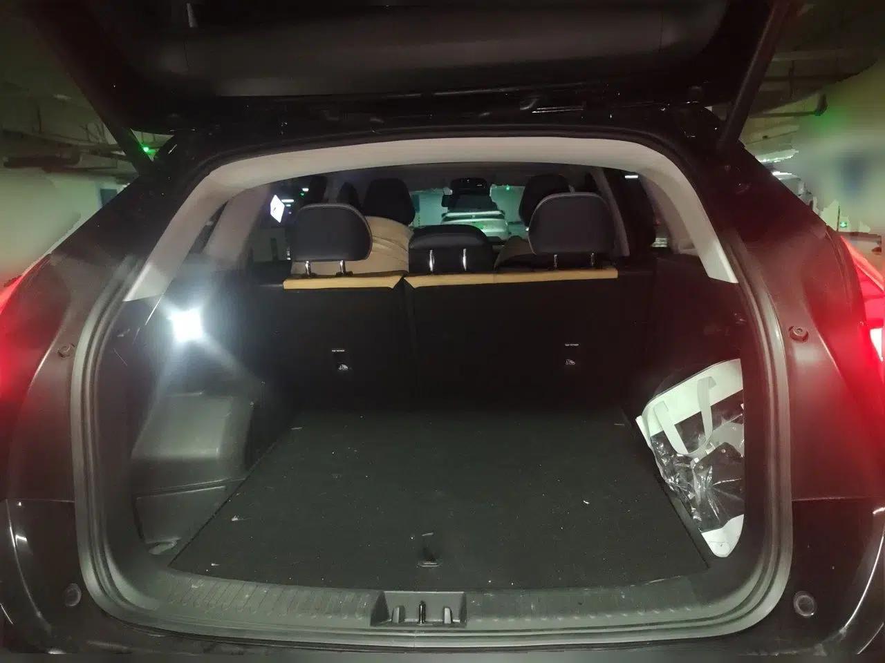 Geely Auto FX11 2023 1.5TD DCT Prestige Edition — миниатюра 19