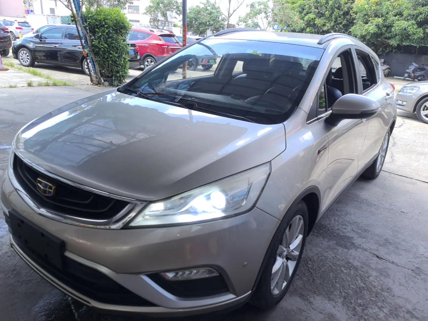 Geely Auto Emgrand GS 2016 Elegant Edition 1.3T Manual LingShang Model — миниатюра 1