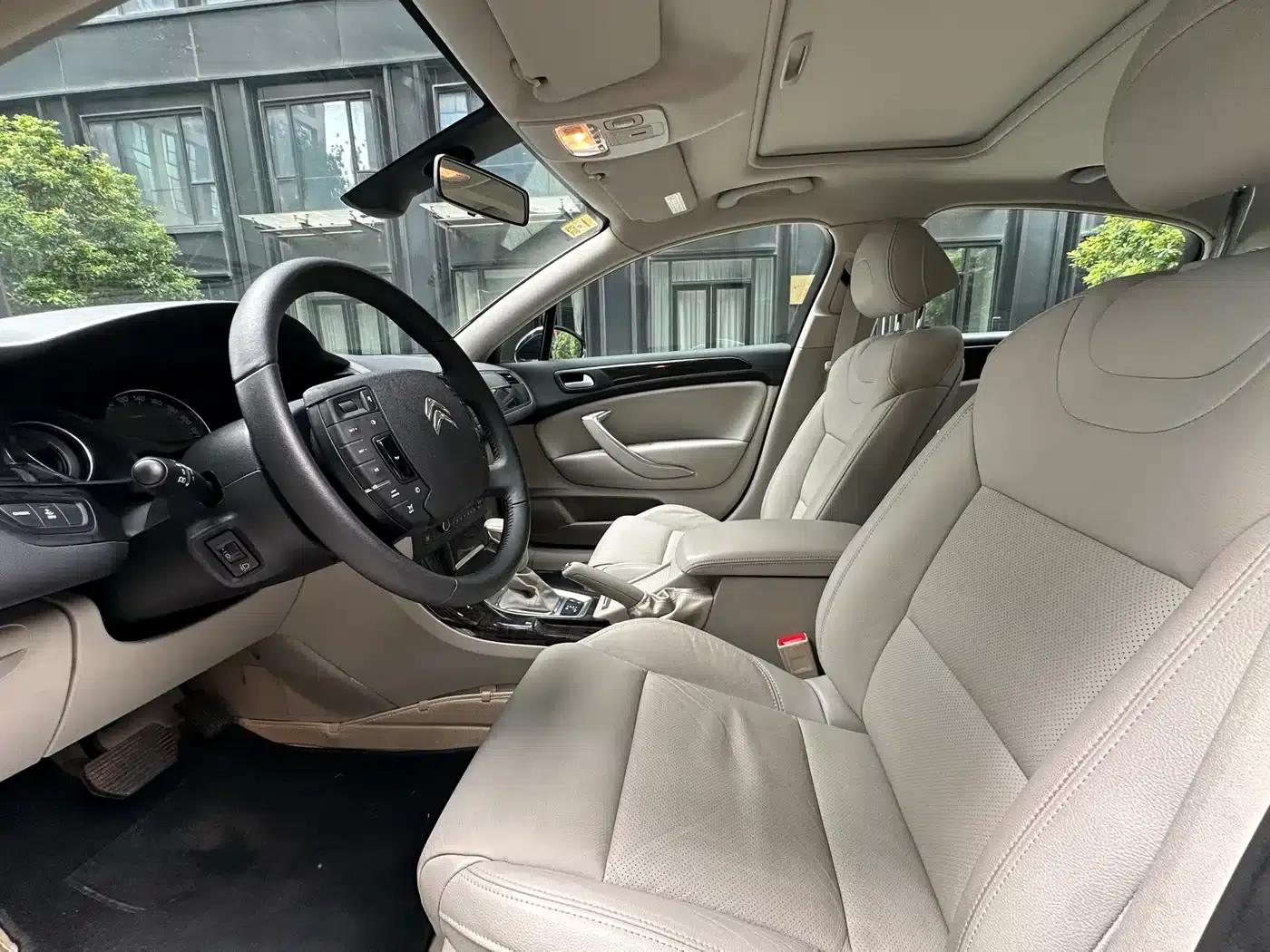 Citroën C5 2013 2.3L Automatic Premium Edition — миниатюра 12