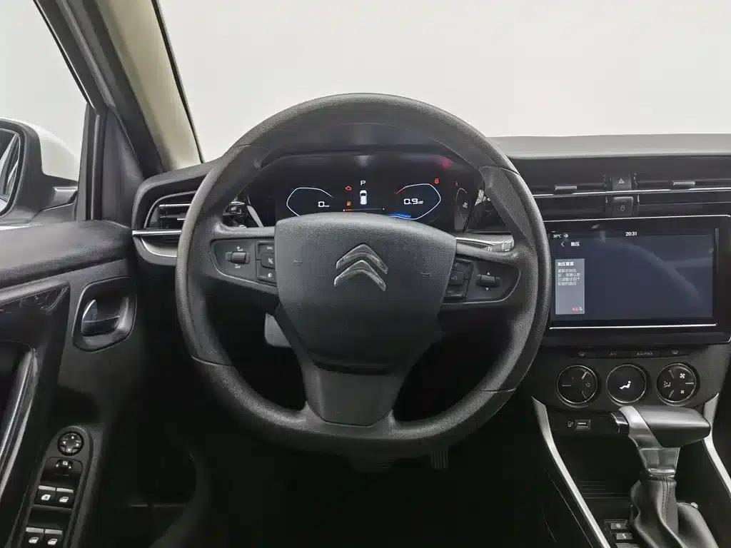 Citroën C3-XR 2021 190THP DCT Premium Edition — миниатюра 11