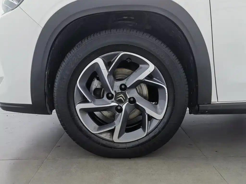 Citroën C3-XR 2021 190THP DCT Premium Edition — миниатюра 17