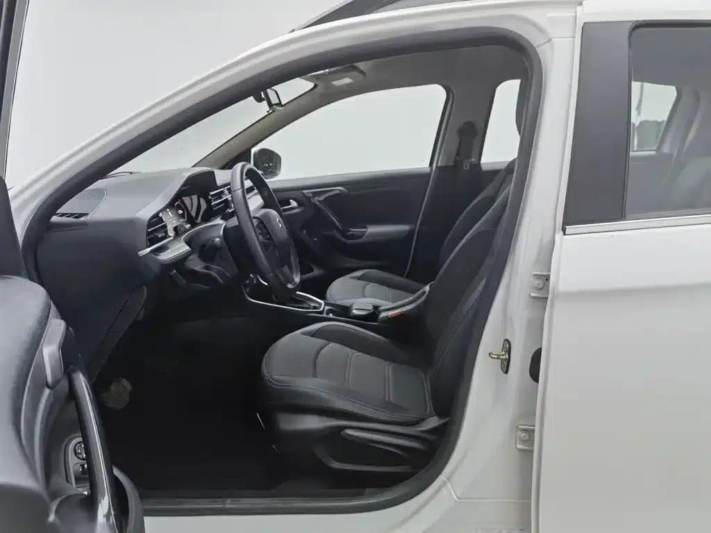 Citroën C3-XR 2021 190THP DCT Premium Edition — миниатюра 8