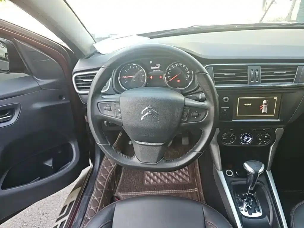 Citroën C3-XR 2015 1.6L Automatic Intelligent — миниатюра 11