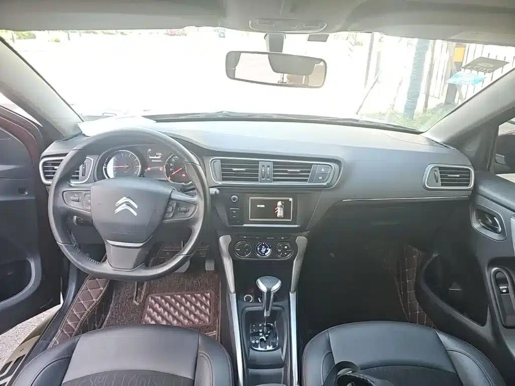 Citroën C3-XR 2015 1.6L Automatic Intelligent — миниатюра 10