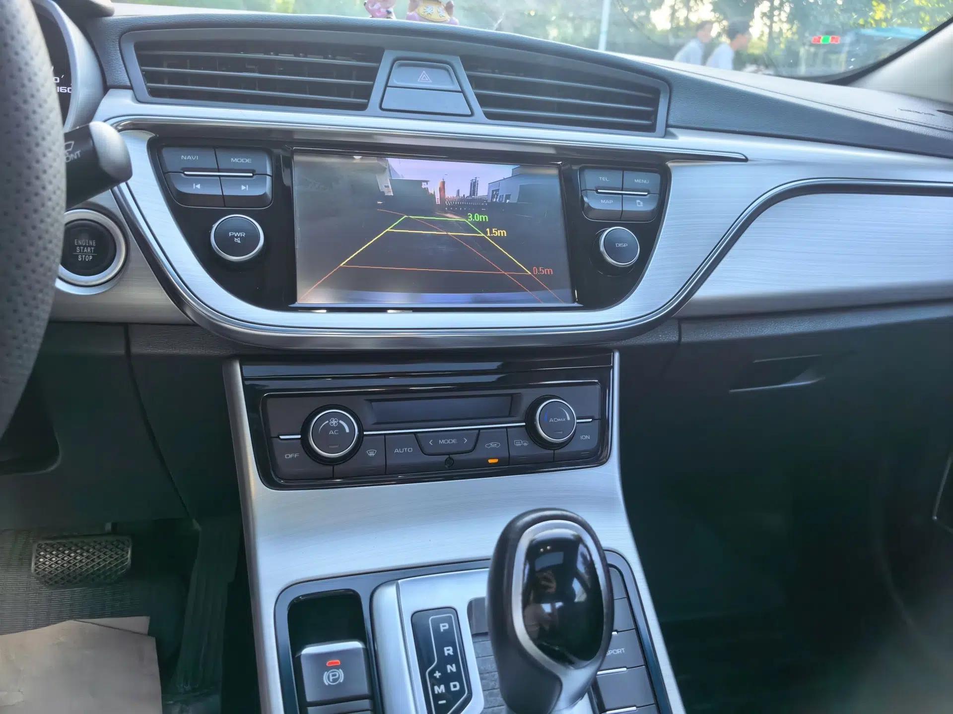 Geely Auto Emgrand GL 2017 1.8L DCT Elite Model — миниатюра 20