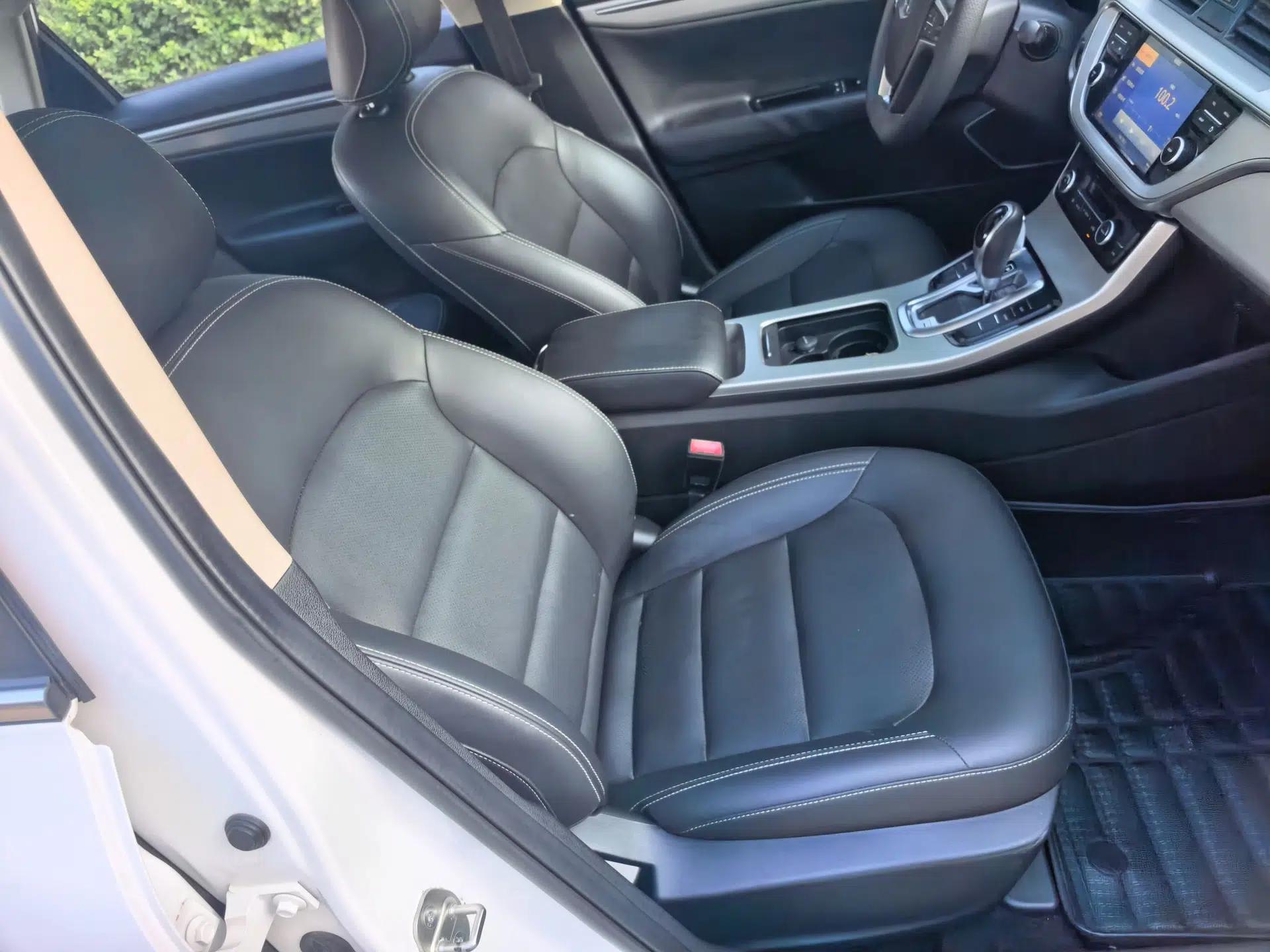 Geely Auto Emgrand GL 2017 1.8L DCT Elite Model — миниатюра 24