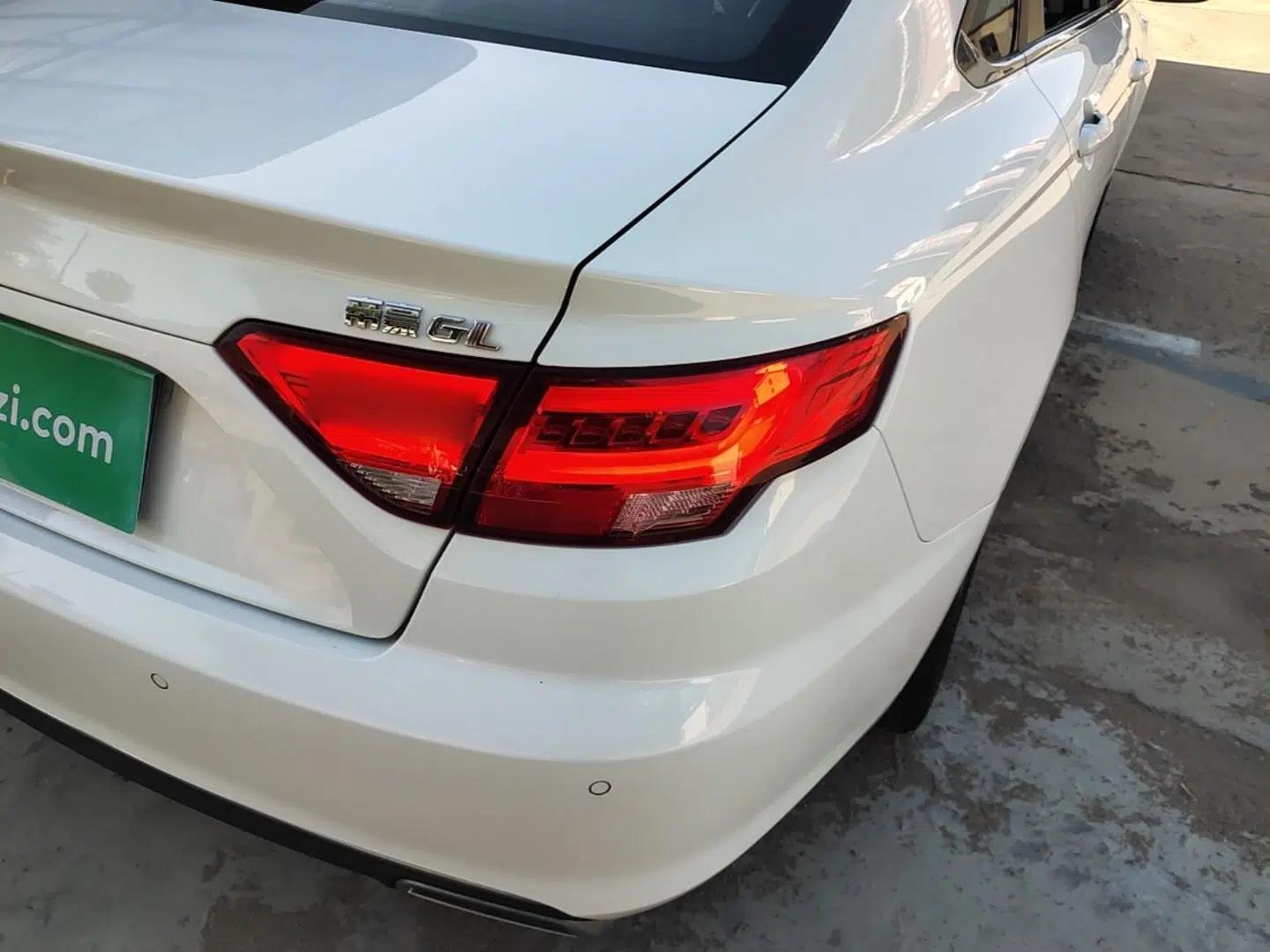Geely Auto Emgrand GL 2017 1.8L DCT Elite Model — миниатюра 9