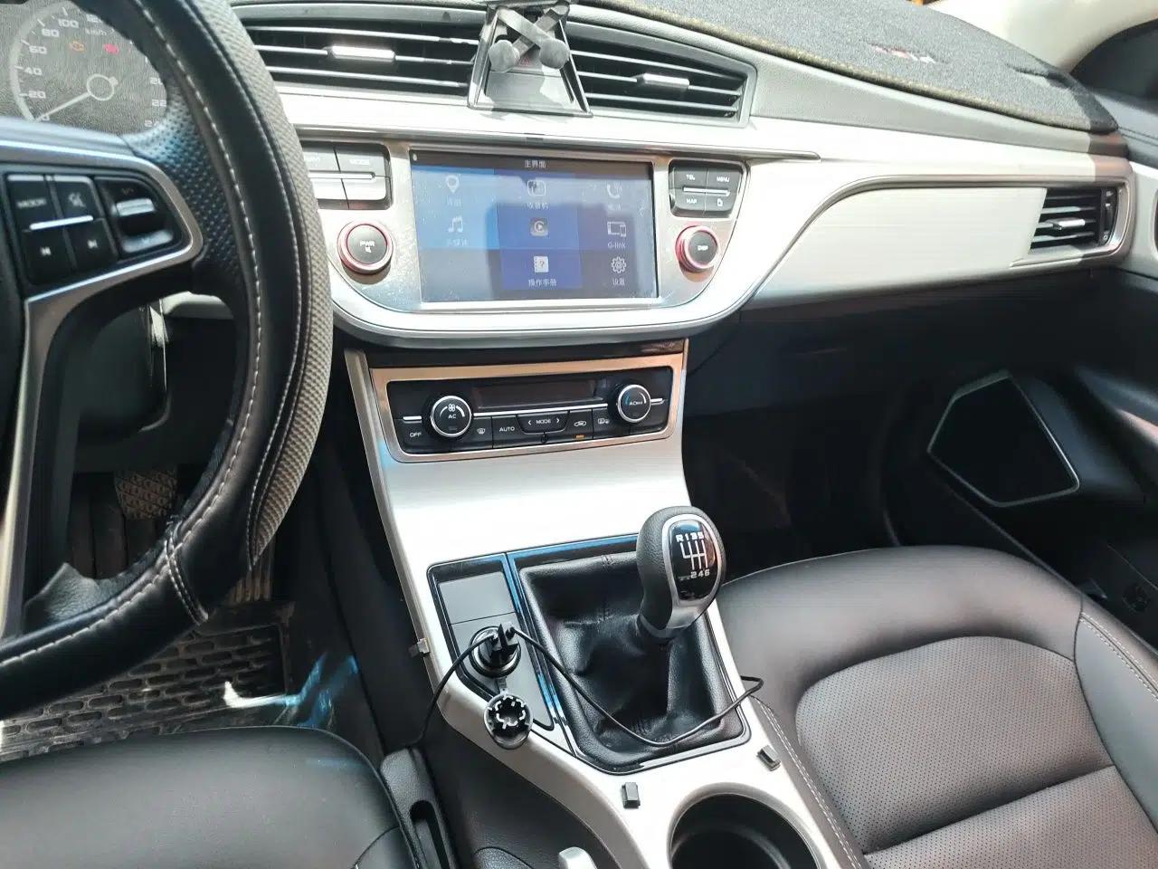 Geely Auto Emgrand GL 2017 1.8L Manual Elite Model — миниатюра 13