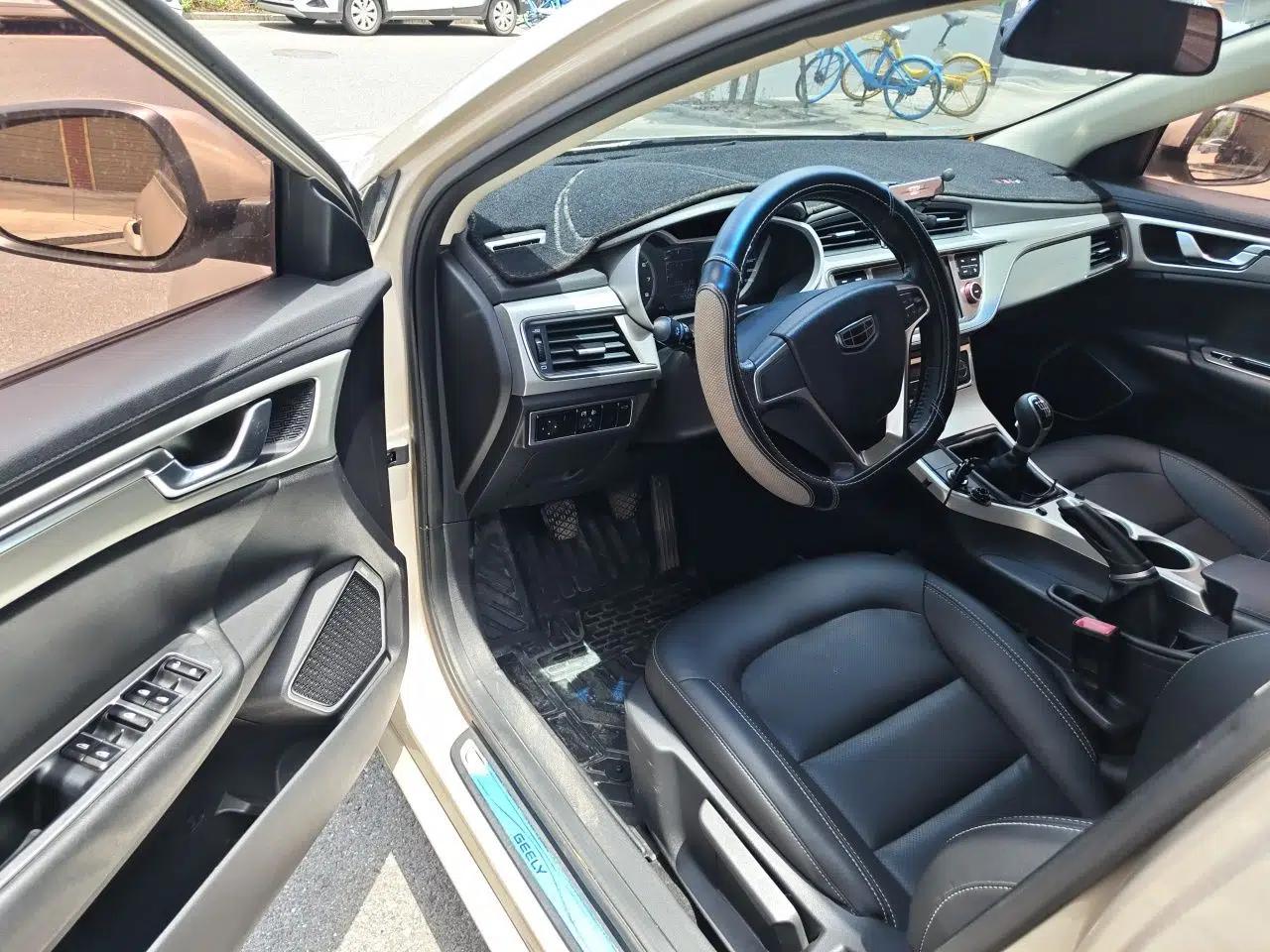 Geely Auto Emgrand GL 2017 1.8L Manual Elite Model — миниатюра 16