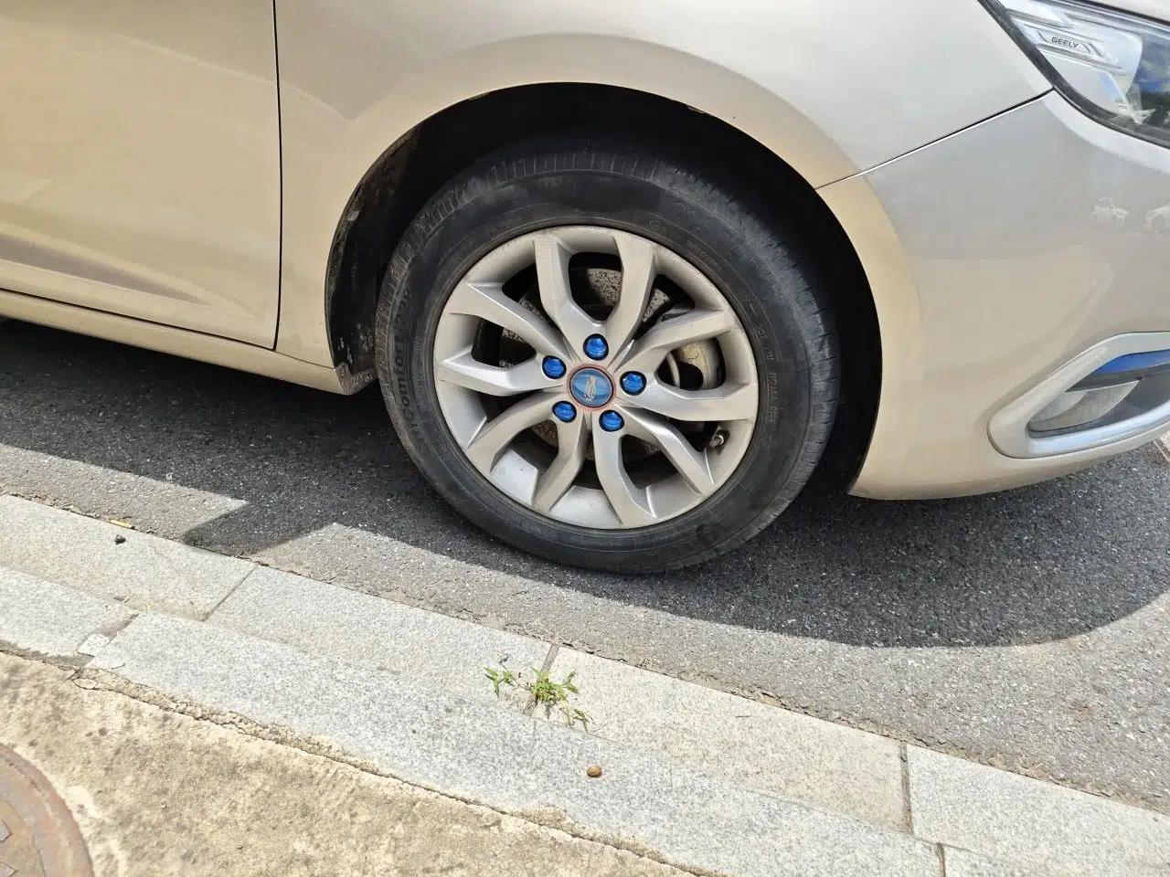Geely Auto Emgrand GL 2017 1.8L Manual Elite Model — миниатюра 8