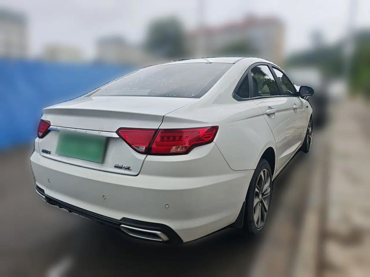 Geely Auto Emgrand GL 2018 1.4T DCT Prestige Smart Connectivity Version — миниатюра 6