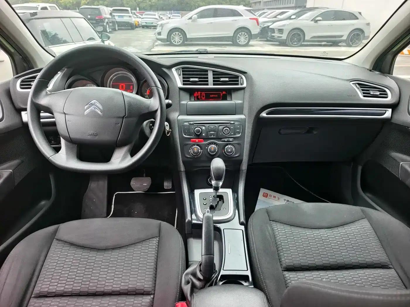 Citroën C4L 2013 1.8L Automatic Enjoy Edition — миниатюра 12