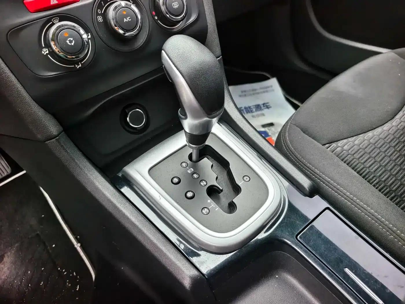 Citroën C4L 2013 1.8L Automatic Enjoy Edition — миниатюра 8