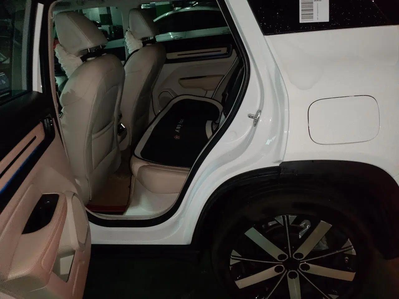 Geely Auto icon 2023 1.5TD Chocolate Luxe Edition — миниатюра 17