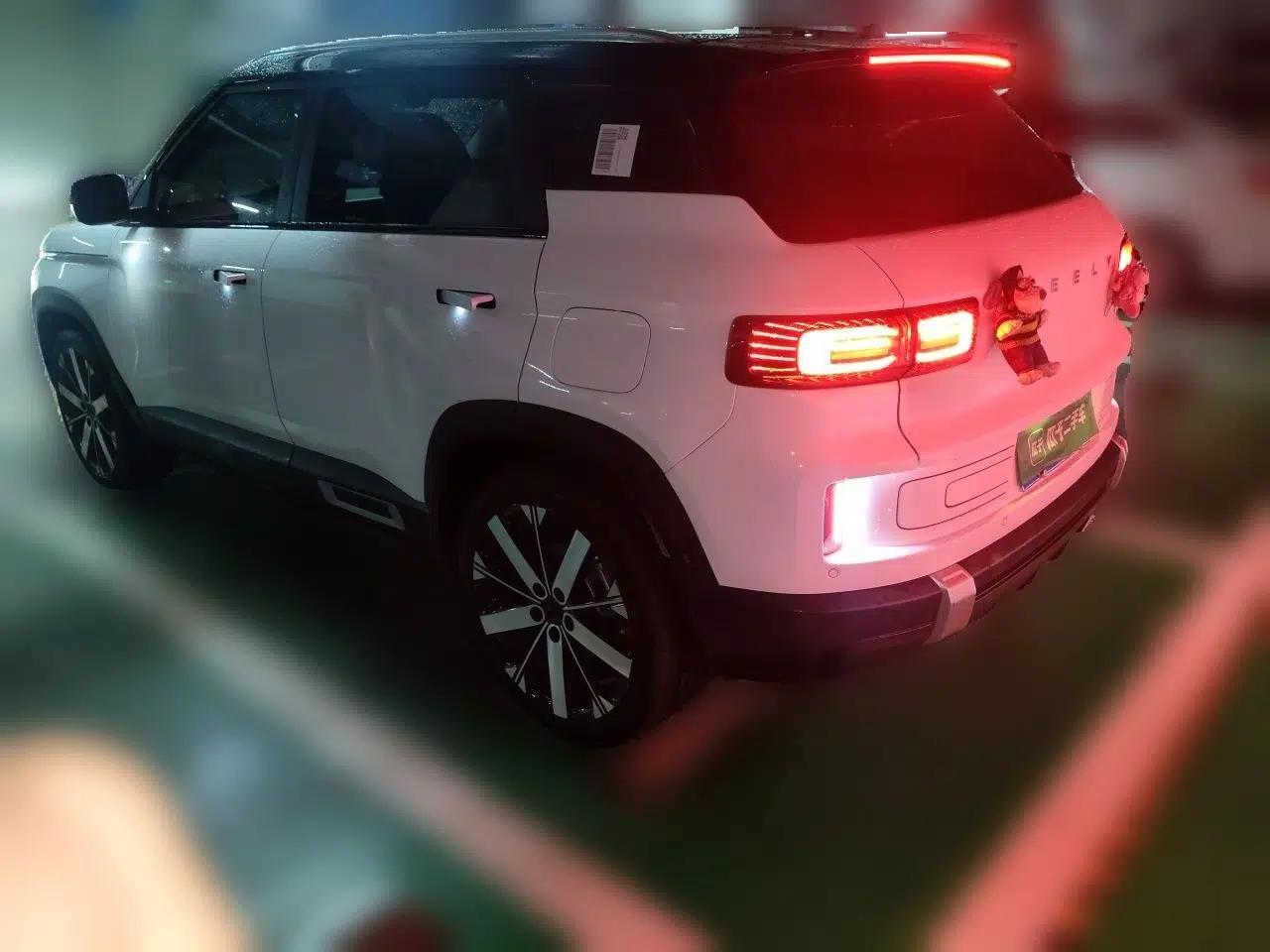 Geely Auto icon 2023 1.5TD Chocolate Luxe Edition — миниатюра 4