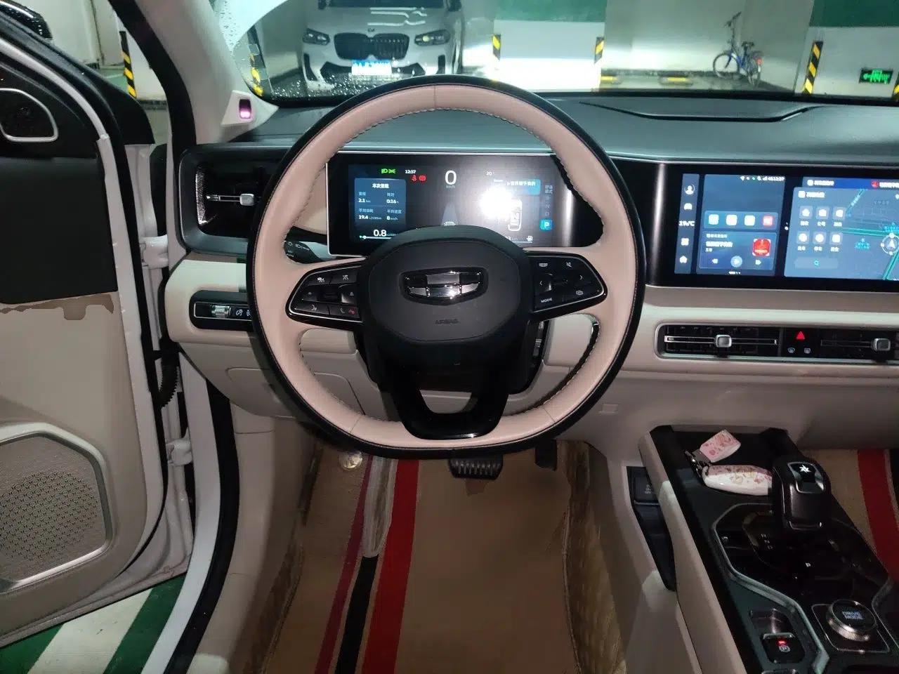 Geely Auto icon 2023 1.5TD Chocolate Luxe Edition — миниатюра 10