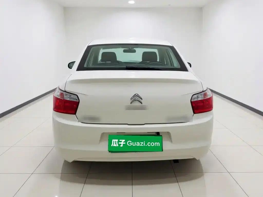 2015 Citroën Elysee Premium Edition 1.6L Manual Fashion Model — миниатюра 5