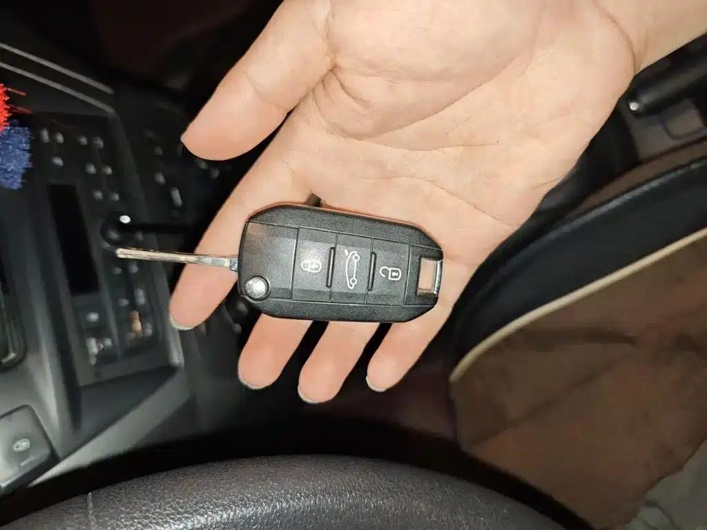 2015 Citroën Elysee Premium Edition 1.6L Manual Fashion Model — миниатюра 9