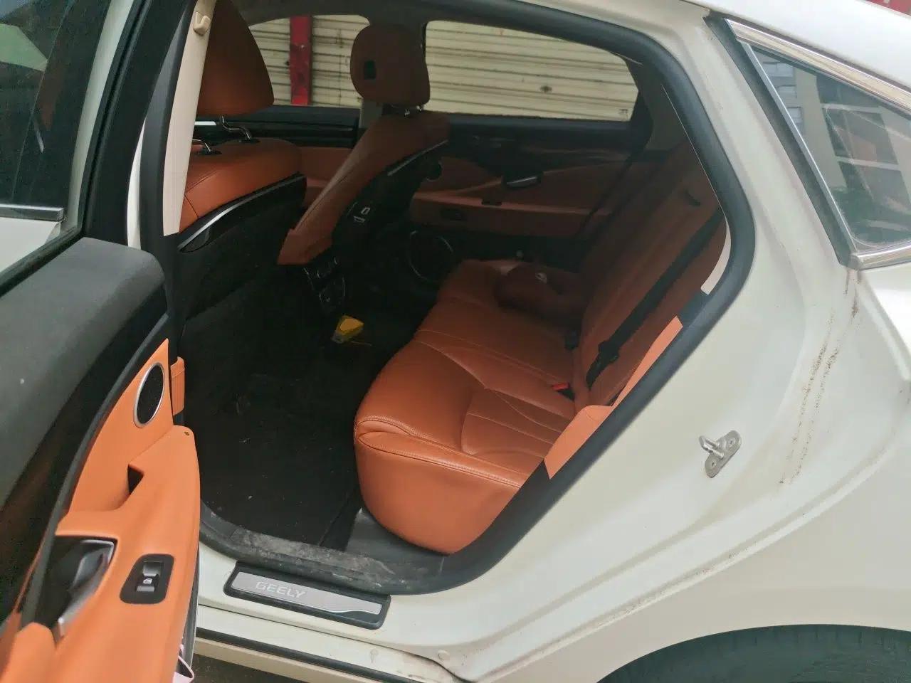 Geely Auto Emgrand GT 2015 1.8T Flagship Model — миниатюра 17