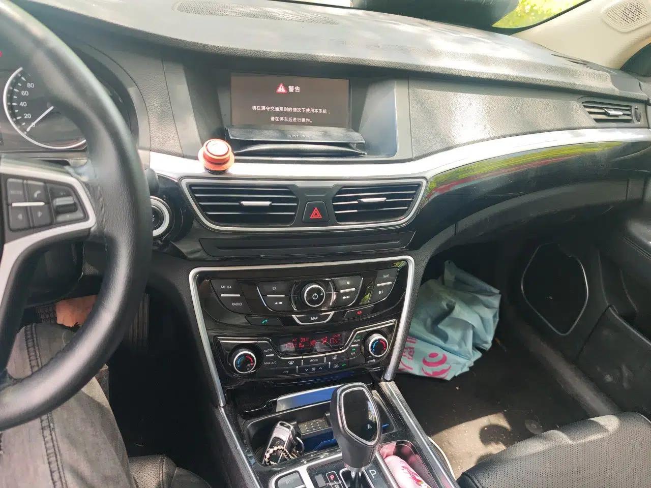 Geely Auto Emgrand GT 2016 1.8T Zunya Model — миниатюра 13